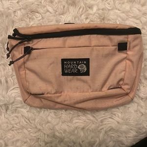 Pink mountain hardware, fanny pack